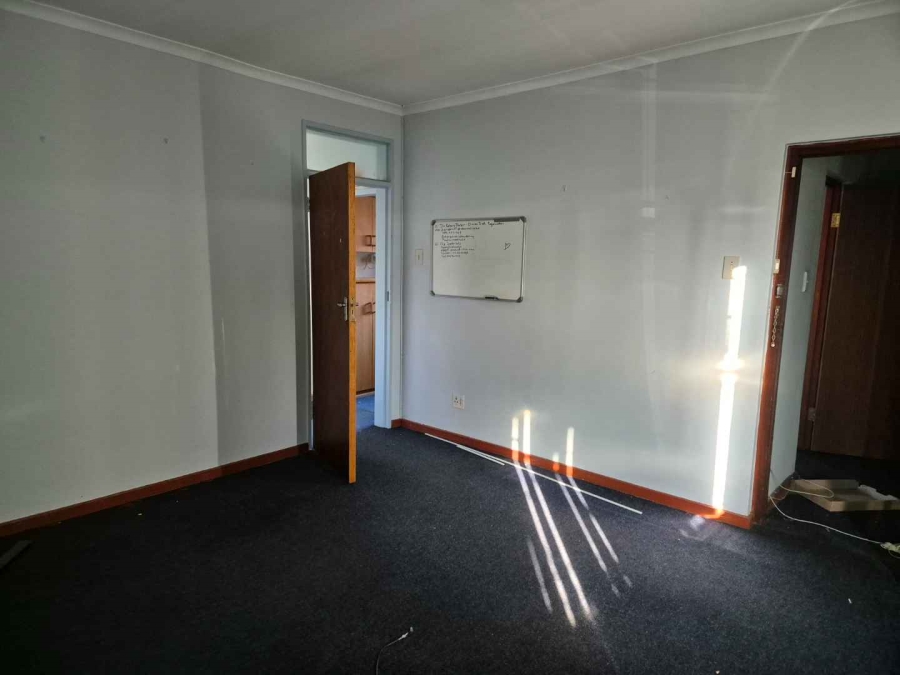 Commercial Property for Sale in Da Nova Western Cape